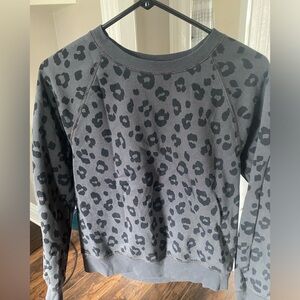 Black leopard sweatshirt